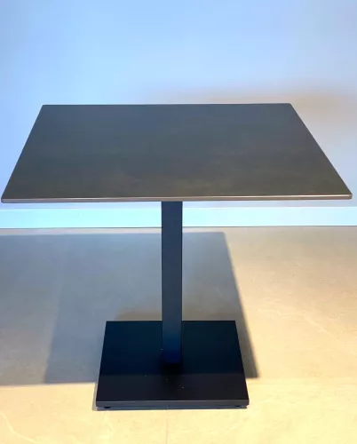 Elora Keramik-Esstisch 80 cm (Graphit & Schwarz)