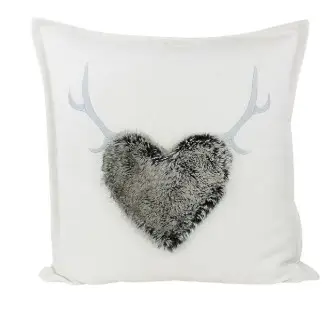 Kissen Andrea Creme Hirsch mit Fellherz 50x50cm
