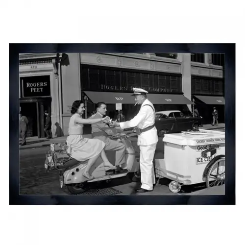 Paar kauft Eiscreme 80x60x3cm