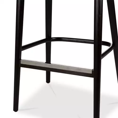 By Kohler Zoe Barstuhl (201190)